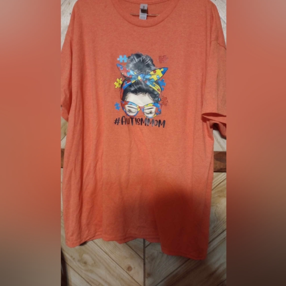 New Autsium Mama Tee Size XL